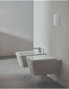 Sanitari sospesi Ideal Standard Blend Cube vaso AquaBlade bidet e coprivaso rallentato