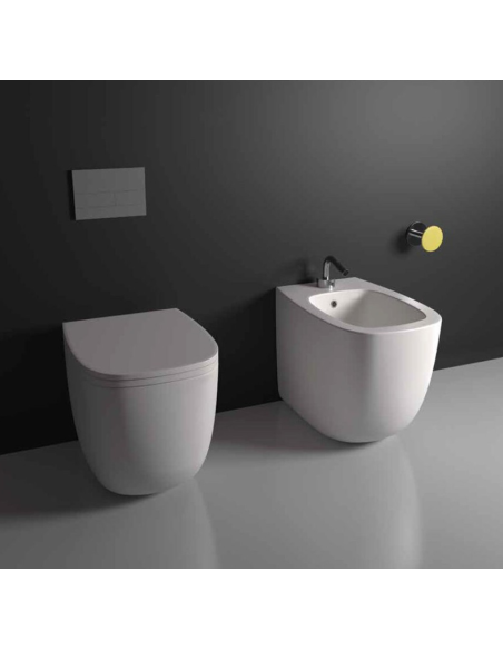 Sanitari filo muro Galassia serie Lola vaso, bidet e coprivaso rallentato