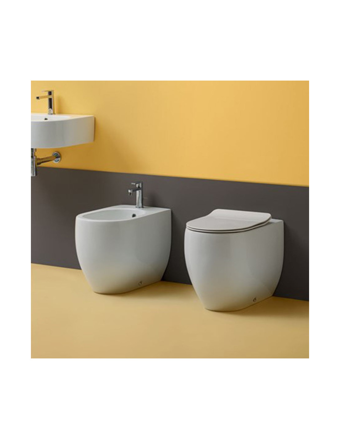 Vaso bidet aperto in ceramica scarico a parete con copriwc per